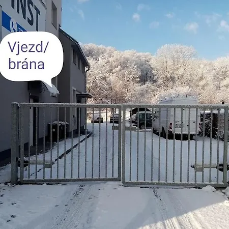 Apartman U Adrianky Lägenhet *